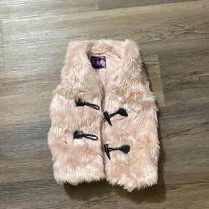 Chillpop furry vest